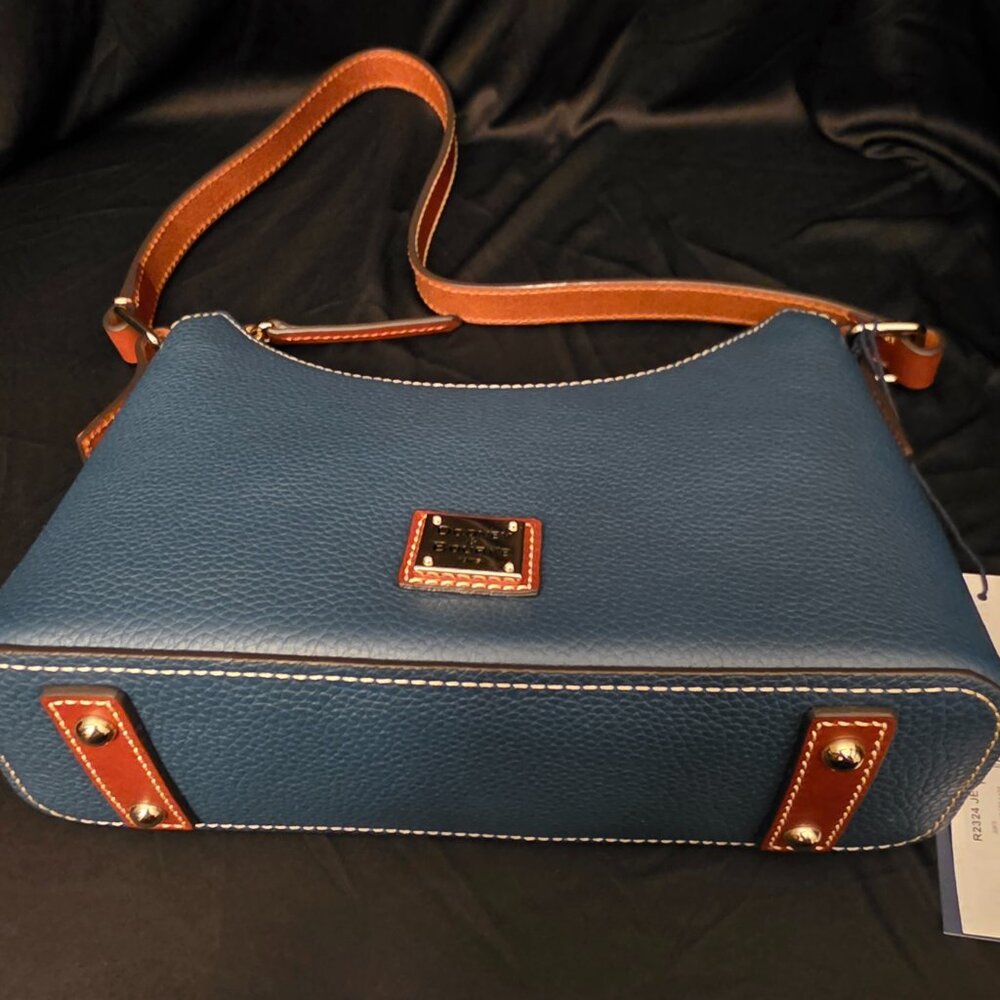 Dooney & Bourke Pebble Grain Baguette Handbag and Continental Clutch **Bundle** - Picture 8 of 14